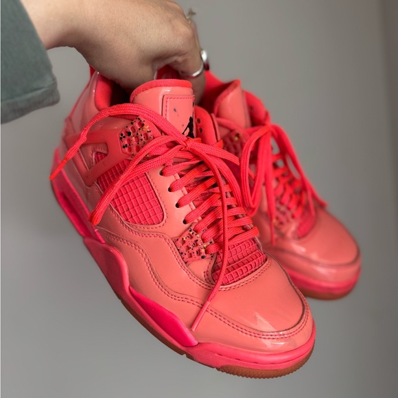 Air Jordan Retro NRV Women's Hot Punch Bold Pink Sneakers